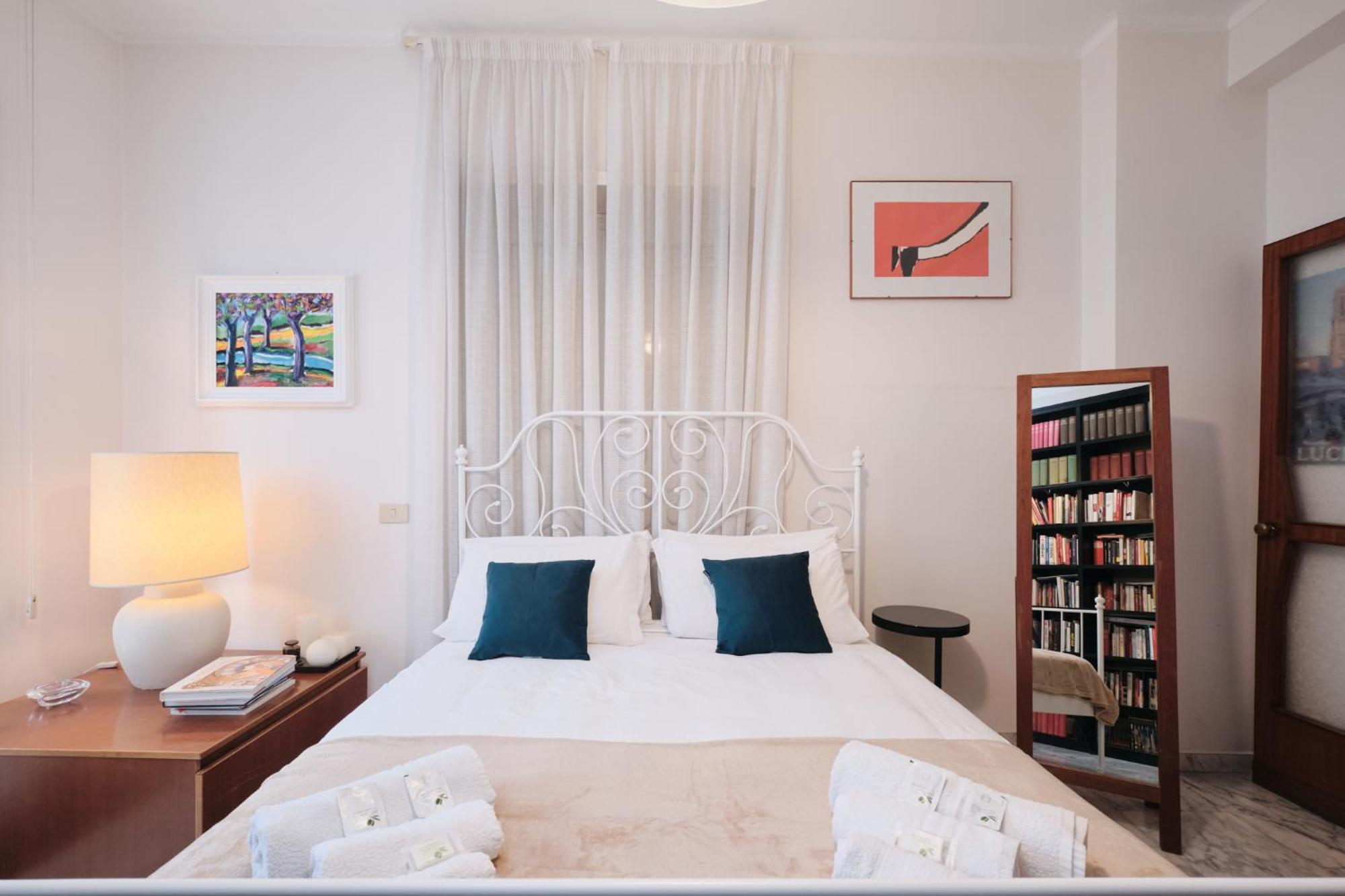 Penthouse 5 Minutes From The Vatican - 5 Bedrooms & 4 Bathrooms Appartamento Roma